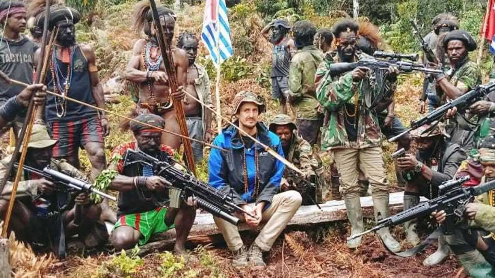 Philip Mehrtens wird in Papua von bewaffneten Rebellen festgehalten (Archivbild). (Foto: Uncredited/West Papua National Liberation Army/dpa)
