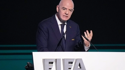 FIFA-Chef Infantino geht mit einem Brief an die Fußball-Funktionäre in die Offensive. (Archivbild) (Foto: Darryl Dyck/The Canadian Press/AP/dpa)