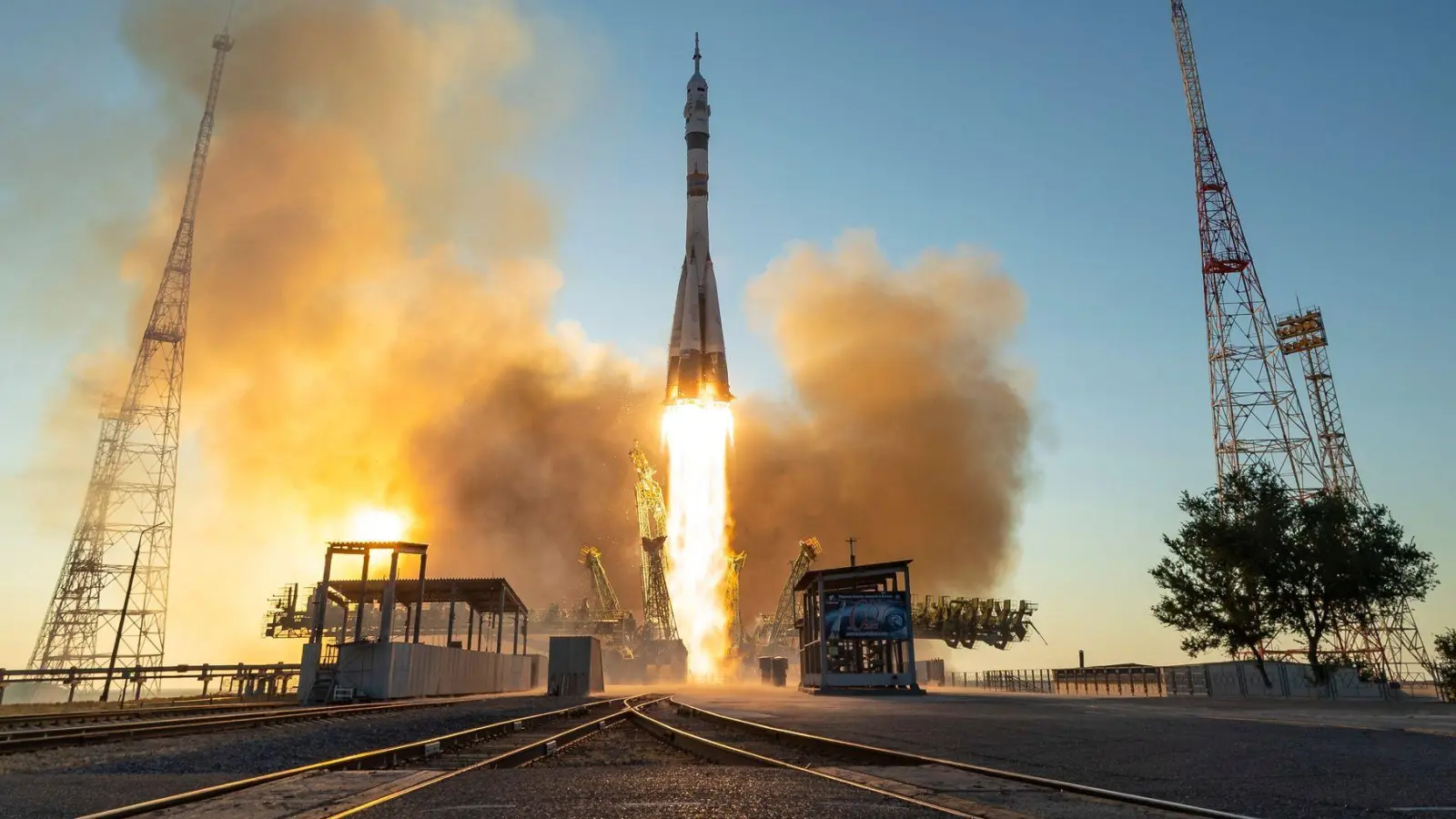 Die 75. Mission zur Internationalen Raumstation ISS ist erfolgreich gestartet. (Foto: Bill Ingalls/NASA/AP/dpa)