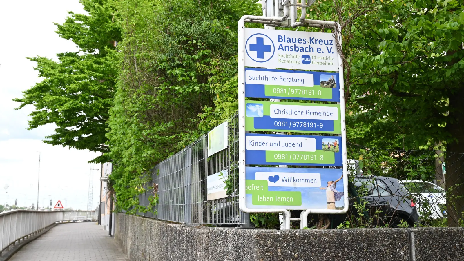 Das Blaue Kreuz hat sein Angebot in der Triesdorfer Straße in den vergangenen Jahren sukzessive ausgebaut. Nun kommt noch der Familienstützpunkt hinzu. (Foto: Luca Paul)