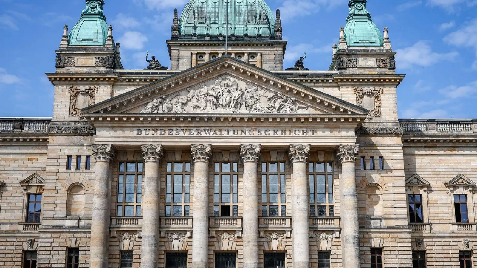 Der Wehrdienstsenat hat entschieden: Ehebruch innerhalb der Truppe hat Folgen. (Archivbild) (Foto: Jan Woitas/dpa)