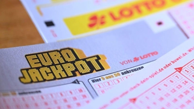 Der Tipper oder die Tipperin kreuzte fünf Richtige und eine von zwei Eurozahlen richtig an. (Symbolbild) (Foto: Bernd Weißbrod/dpa)