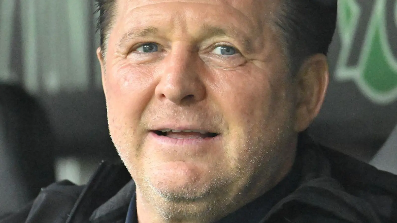 Hannovers Trainer Christian Titz beim Heimspiel gegen den Karlsruher SC (2:2).  (Foto: Swen Pförtner/dpa)