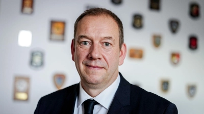 Der Wehrbeauftragte Henning Otte stellt eine geänderte Einstellung der Gesellschaft zur Bundeswehr fest.  (Foto: Kay Nietfeld/dpa)