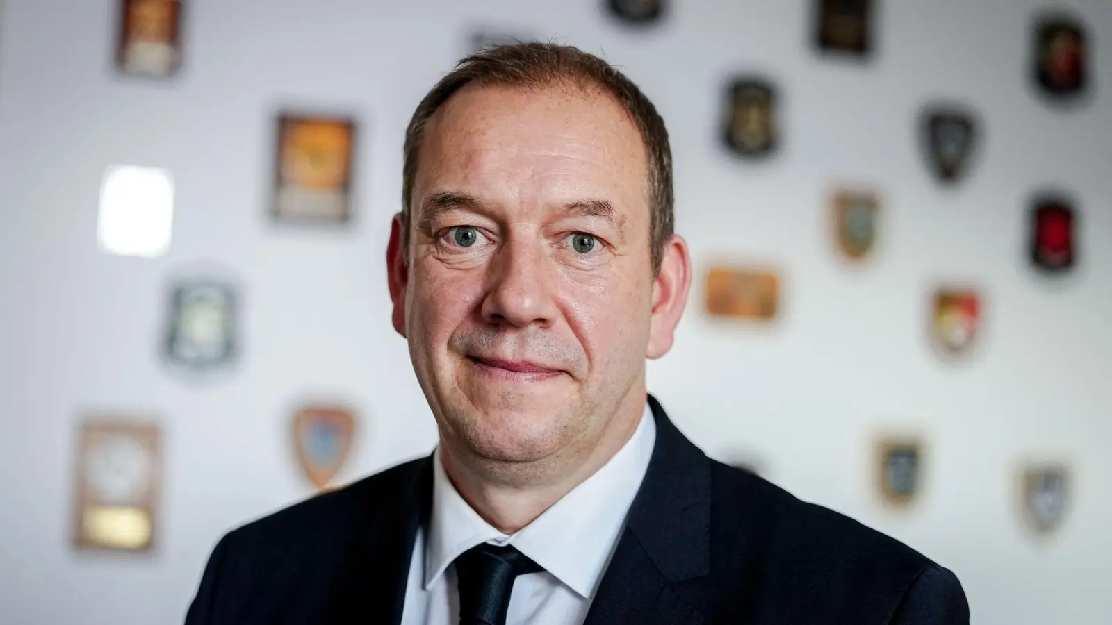 Der Wehrbeauftragte Henning Otte stellt eine geänderte Einstellung der Gesellschaft zur Bundeswehr fest.  (Foto: Kay Nietfeld/dpa)