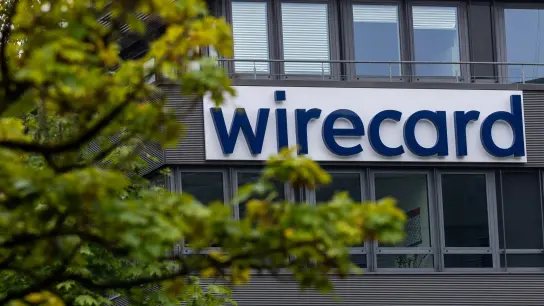 Das Logo von Wirecard am Firmensitz in der Nähe von München. (Foto: Peter Kneffel/dpa/Archivbild)