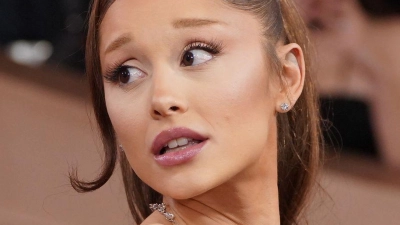 Ariana Grande spielt bis Anfang September mehrere Konzerte in Chicago und London. (Archivbild)  (Foto: Jordan Strauss/Invision/dpa)