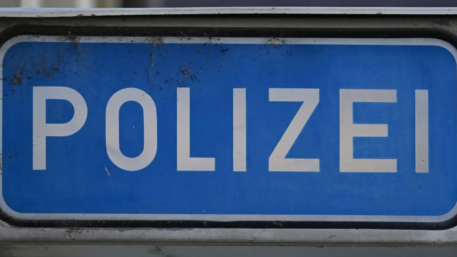 Wer kann der Polizei helfen, den Eigentümer der toten Tiere zu finden? (Symbolbild) (Foto: Bernd Weißbrod/dpa)