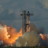 Die hohen Kosten für die Entwicklung der Riesen-Rakete Starship tragen zu den Verlusten von SpaceX bei. (Archivbild) (Foto: Eric Gay/AP/dpa)