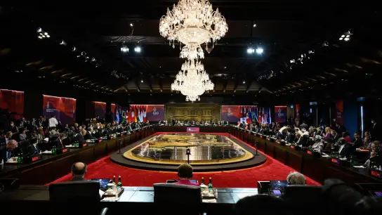 Die Staats- und Regierungschefs der G20. (Foto: Leon Neal/PA Wire/dpa)