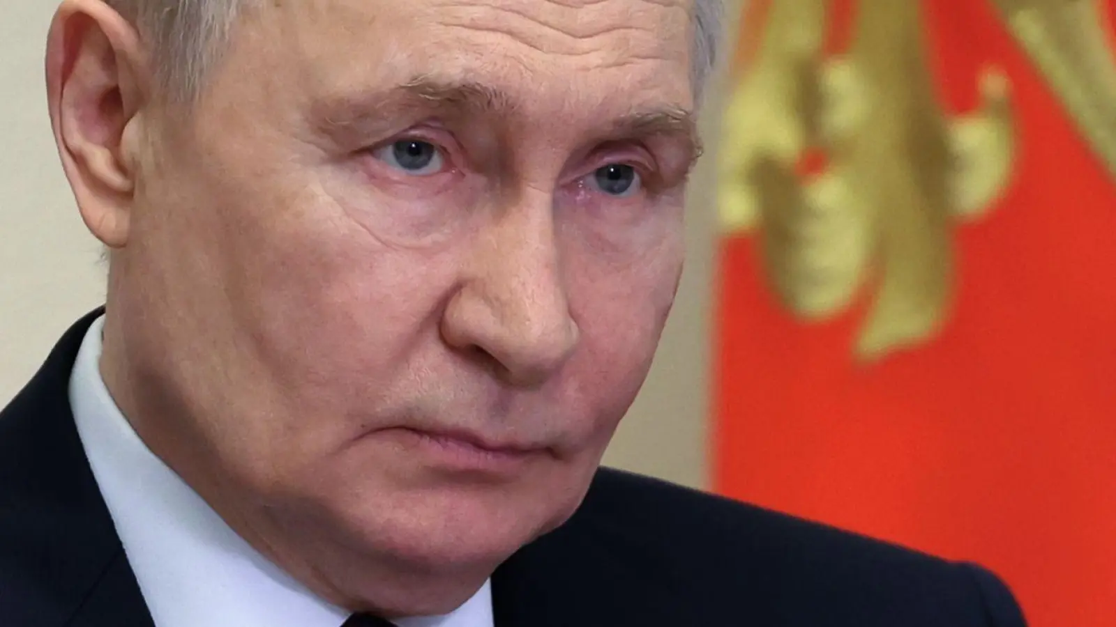 Nach Kremlangaben hat der russische Präsident Wladimir Putin eine Oster-Waffenruhe angekündigt. (Archivbild) (Foto: Alexander Kazakov/Pool Sputnik Kremlin via AP/dpa)