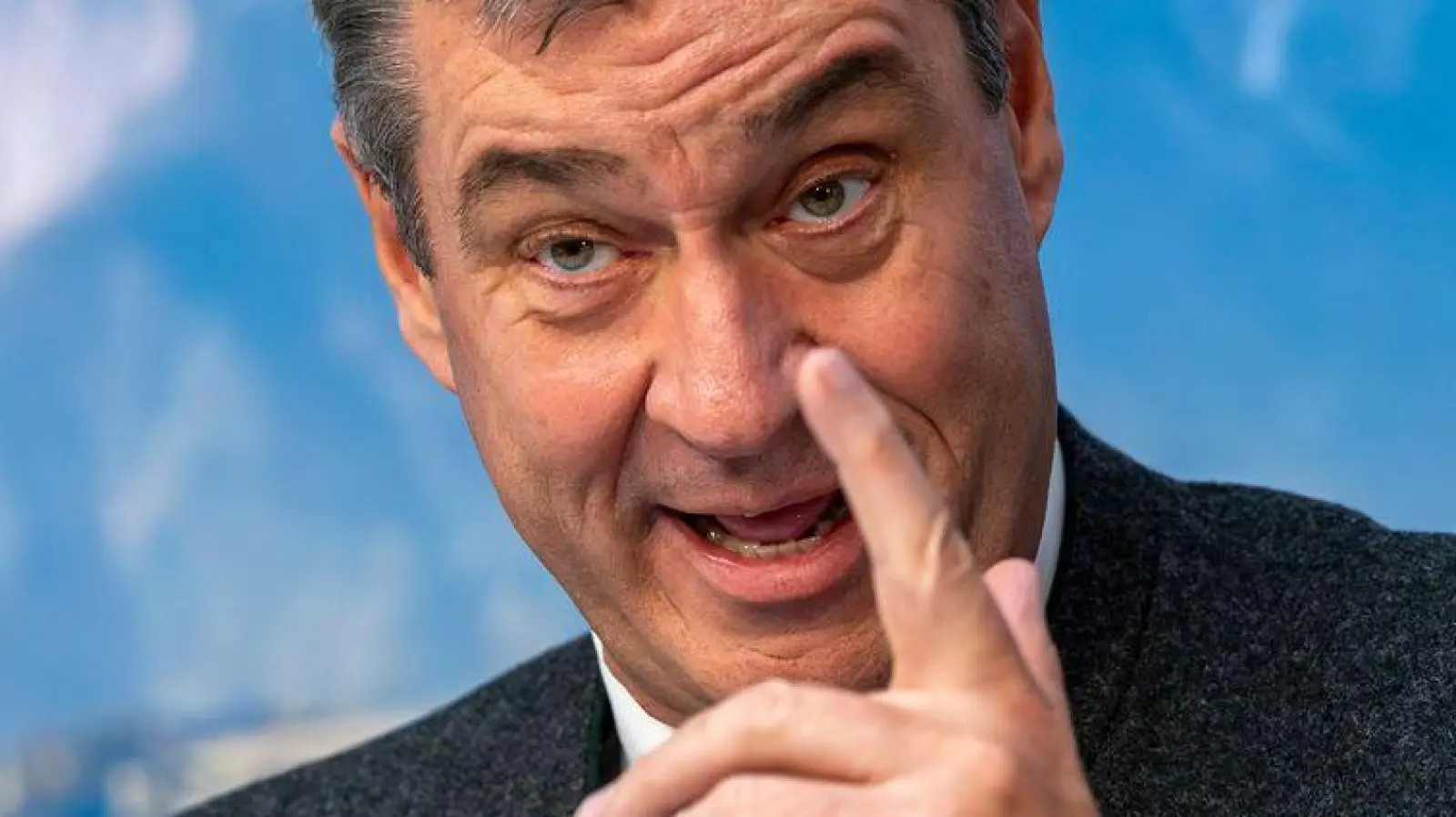 Markus Söder bleibt bei seinen Reiseplänen nach Tschechien. (Foto: Peter Kneffel/dpa)