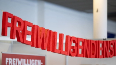 Freiwilligendienste: gut für andere – und fürs Rentenkonto. Bei FSJ, FÖJ oder BFD zahlt die Einsatzstelle Beiträge in die Rentenversicherung. (Foto: Sebastian Kahnert/dpa/dpa-tmn)