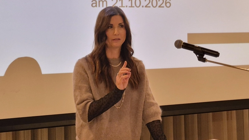 Zweite Bürgermeisterin und Mediroth-Vorsitzende Michaela Ebner bei der Jahresversammlung. (Foto: Margit Schwandt)