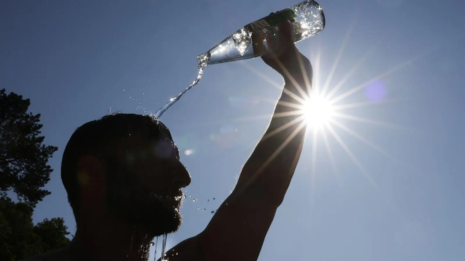 In Teilen von Baden-Württemberg, Hessen, Rheinland-Pfalz und dem Saarland warnt der Deutsche Wetterdienst vor der Hitze. (Archivbild) (Foto: Thomas Warnack/dpa)