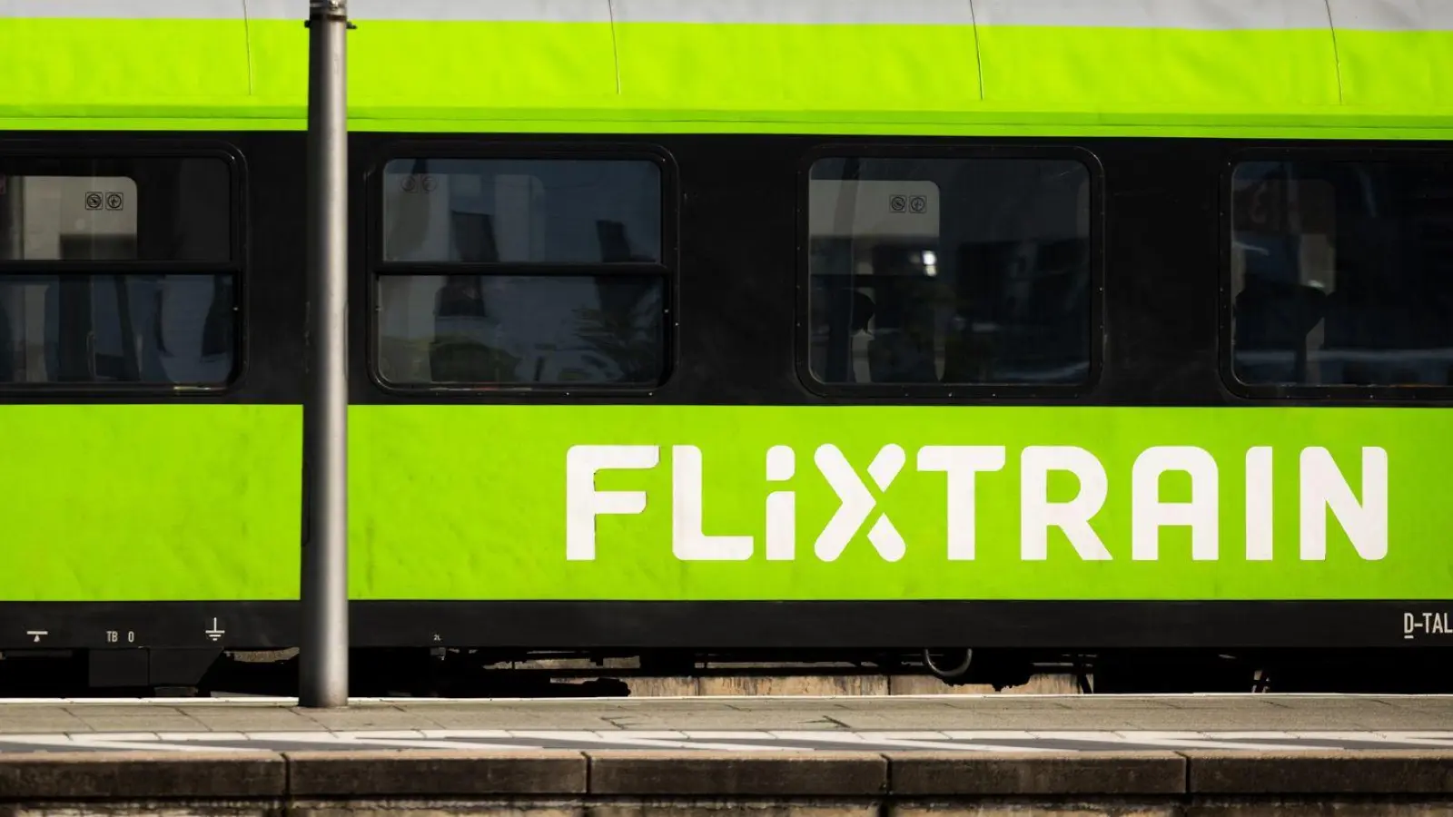 Flixtrain baut die Kooperation mit Partnerbahnen im Regionalverkehr aus. (Archivbild) (Foto: Rolf Vennenbernd/dpa)