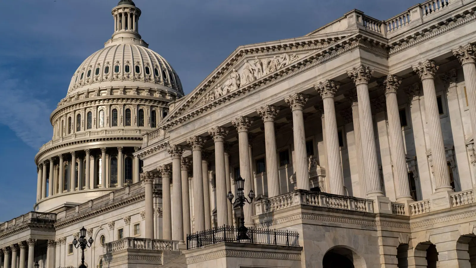 Der US-Konress hat ein von Trump vorangetriebenes, zentrales Steuer- und Ausgabengesetz verabschiedet. (Archivbild) (Foto: J. Scott Applewhite/AP/dpa)