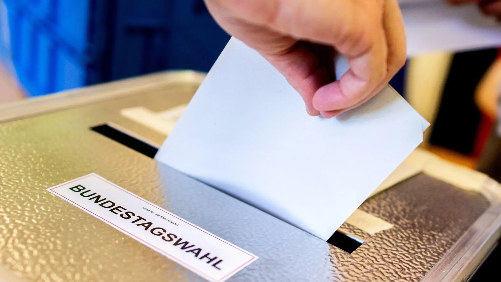 Der Anteil der Wahlberechtigten mit Migrationshintergrund in Deutschland lag laut Dezim im untersuchten Zeitraum zwischen 12 und 14 Prozent. (Symbolbild) (Foto: Hauke-Christian Dittrich/dpa)