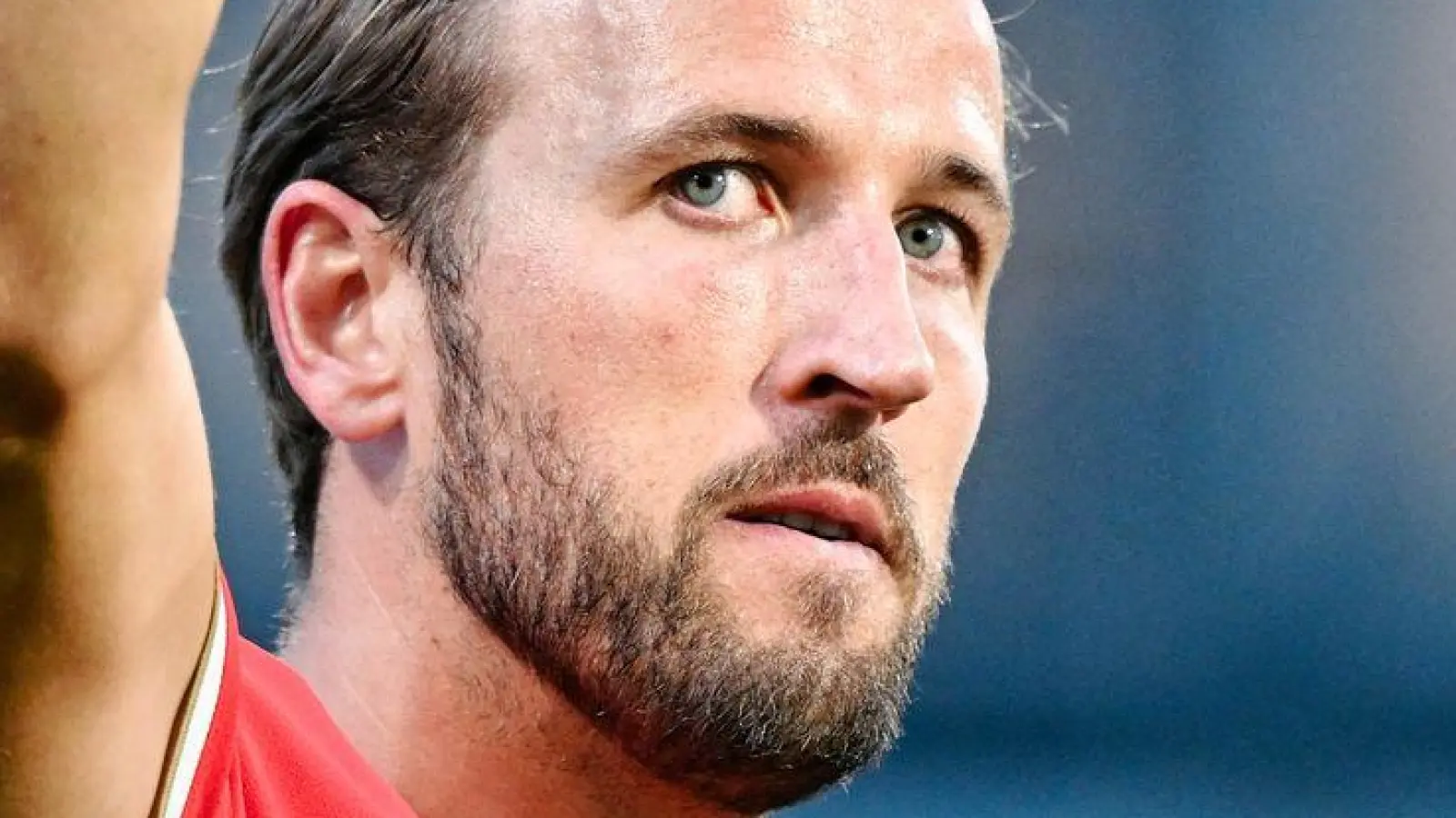 Einer der Favoriten auf den Gewinn des Ballon d'Or: Bayern-Stürmer Harry Kane. (Archivbild) (Foto: Uwe Anspach/dpa)