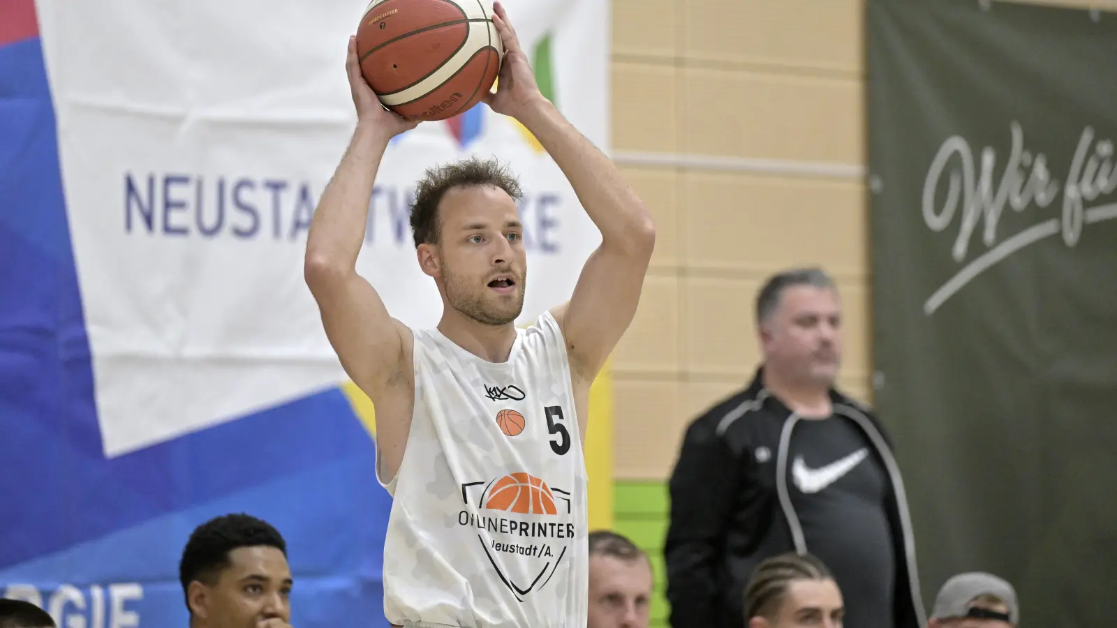 Zog gerne zum Korb und kam für Neustadt auf 14 Punkte: Stefan Herrmann (hier in einem anderen Spiel). (Foto: Martin Rügner)