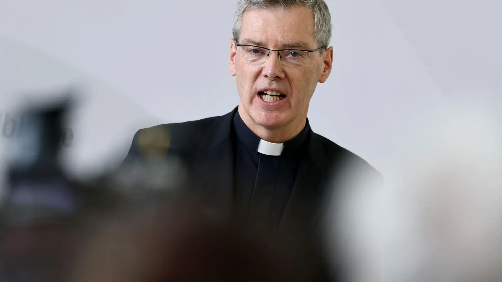 Bischof Heiner Wilmer warnt vor der AfD. (Archivbild) (Foto: Daniel Löb/dpa)