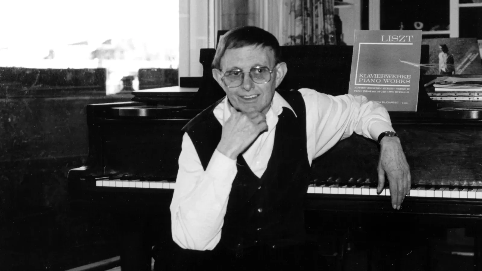 Der Klavierpädagoge, Komponist und Pianist Professor Peter Feuchtwanger (1930 bis 2016). (Foto: Michael Garady)