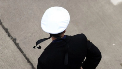 Zwei Männer sind wegen mutmaßlicher Sabotage festgenommen worden - sie stehen im Verdacht, Schiffe manipuliert zu haben, die für die Marine vorgesehen waren. (Symbolbild) (Foto: picture alliance / dpa)