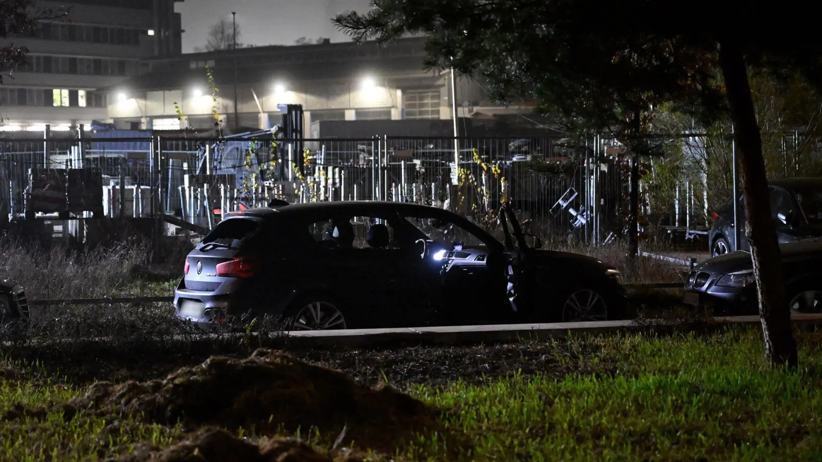 Bei der Festnahme eines per Haftbefehl Gesuchten kam es zu Schüssen durch die Polizei. (Foto: Felix Hörhager/dpa)