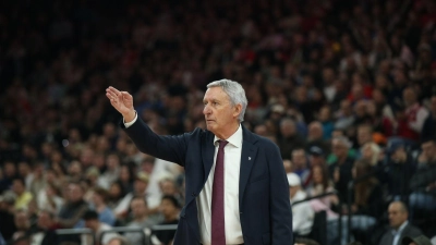 Svetislav Pesic bekommt einen neuen Aufbauspieler. (Archivbild) (Foto: Matthias Stickel/dpa)