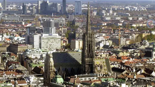 Der Stephansdom im Zentrum der Wiener Innenstadt - dort lohnt es sich laut Städte-Ranking zu leben. (Foto: Roland Schlager/apa/dpa)