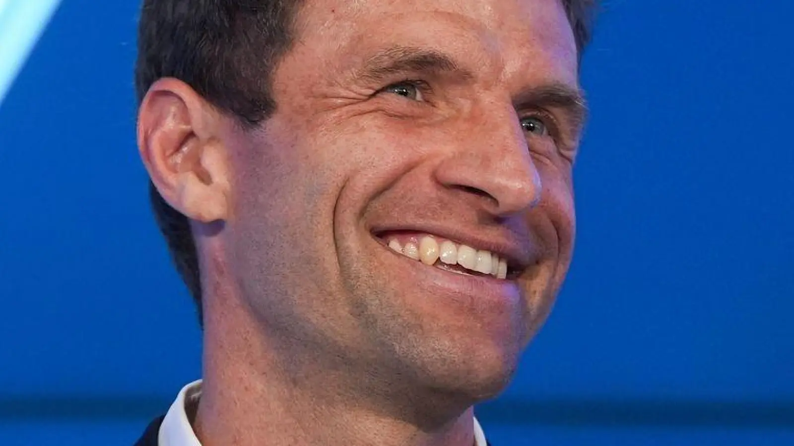 Müller hatte Spaß bei seiner Vorstellung und platzierte auch auf Englisch seine Scherze. (Foto: Darryl Dyck/Canadian Press via ZUMA Press/dpa)