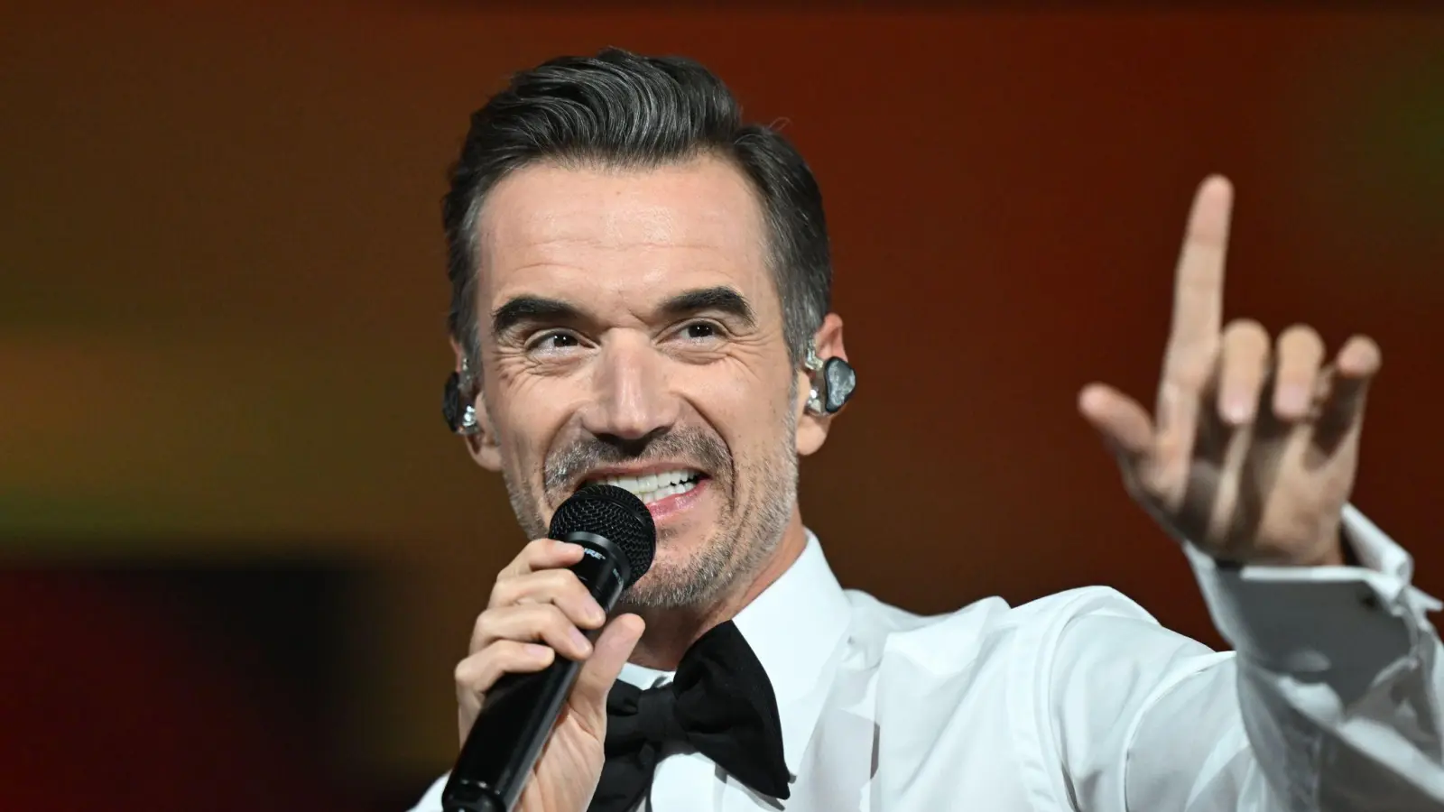 Silbereisen bleibt dem ZDF-„Traumschiff“ erhalten. (Archivbild) (Foto: Hendrik Schmidt/dpa)