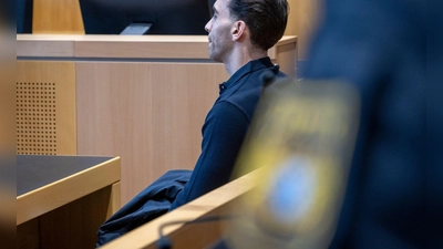 Halid S. steht bereits zum zweiten Mal wegen einer schweren Gewalttat vor Gericht. (Archivbild) (Foto: Stefan Puchner/dpa)