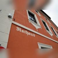 Im Sitzungssaal des Burghaslacher Rathauses wurde am Montagabend bisweilen kontrovers über die Besetzung der Ausschüsse diskutiert.  (Foto: Johannes Zimmermann)