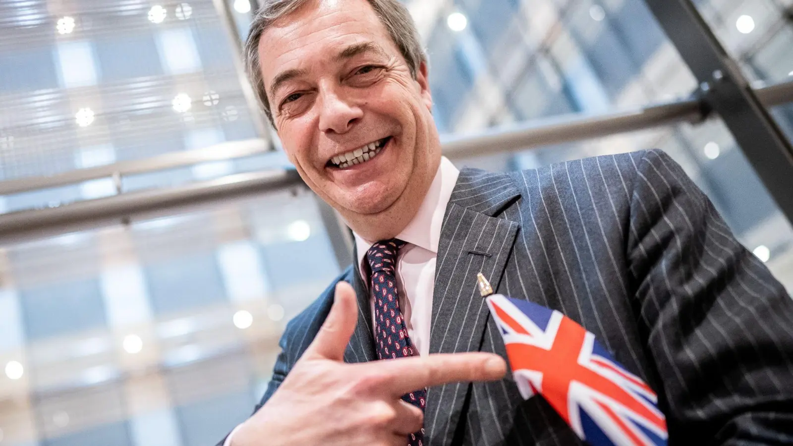 Rechtspopulist Nigel Farage geht ins britische Dschungelcamp. (Foto: Michael Kappeler/dpa)