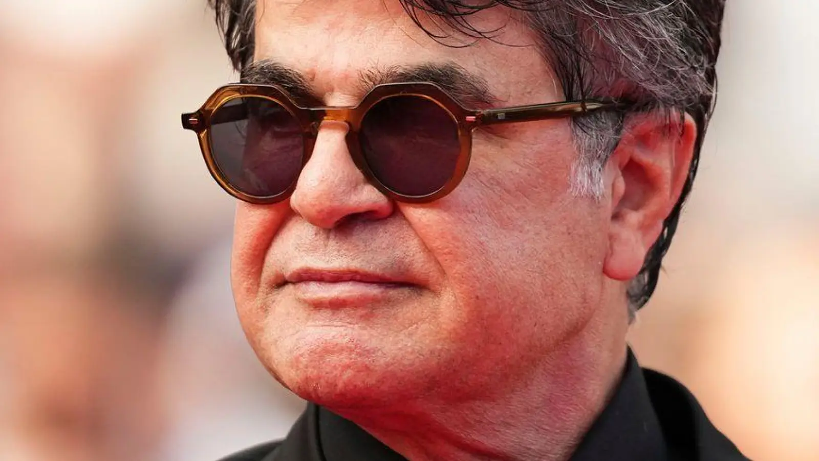 In seinem neuen Film setzt sich Regisseur Jafar Panahi mit den Zuständen in iranischen Gefängnissen auseinander.  (Archivbild) (Foto: Scott A Garfitt/Invision/AP/dpa)