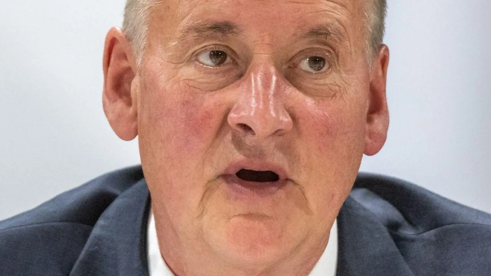 Der Fürther SPD-Oberbürgermeister Thomas Jung ist nach seinem 72-Prozent-Erfolg bei der jüngsten bayerischen Kommunalwahl ein gefragter Mann. (Archivbild) (Foto: Armin Weigel/dpa)