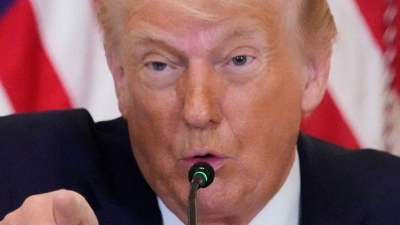 Trump droht Gegnern seiner Grönland-Pläne mit Zöllen.  (Foto: Alex Brandon/AP/dpa)