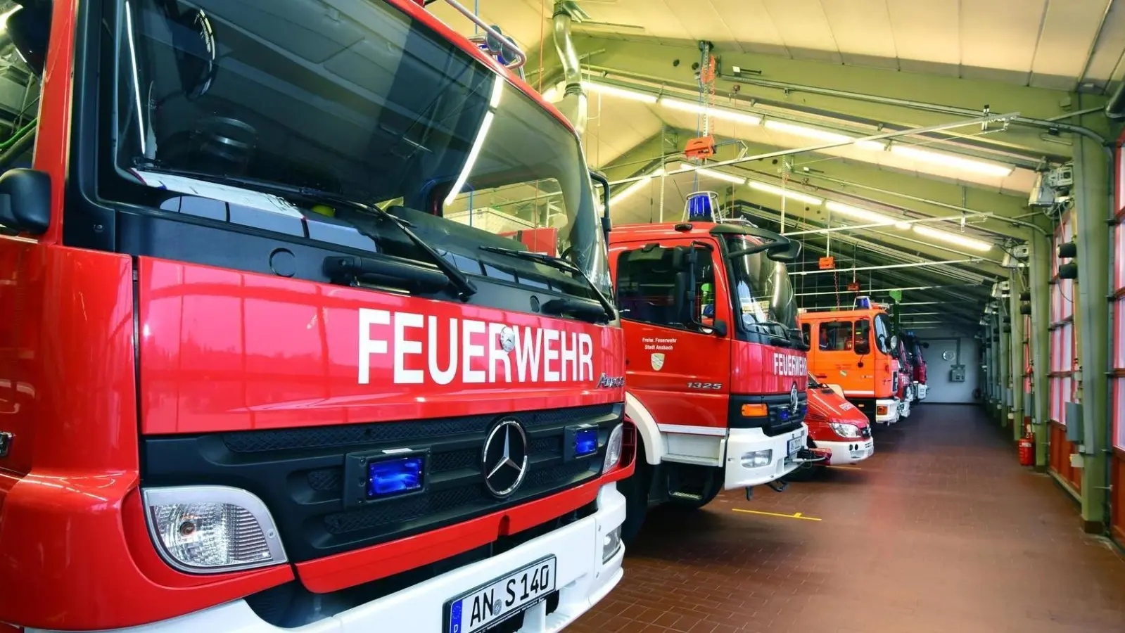 Die Feuerwehren werden vom Landkreis Ansbach bei der Anschaffung von überörtlich nötigen Fahrzeugen unterstützt.  (Symbolbild: Jim Albright)