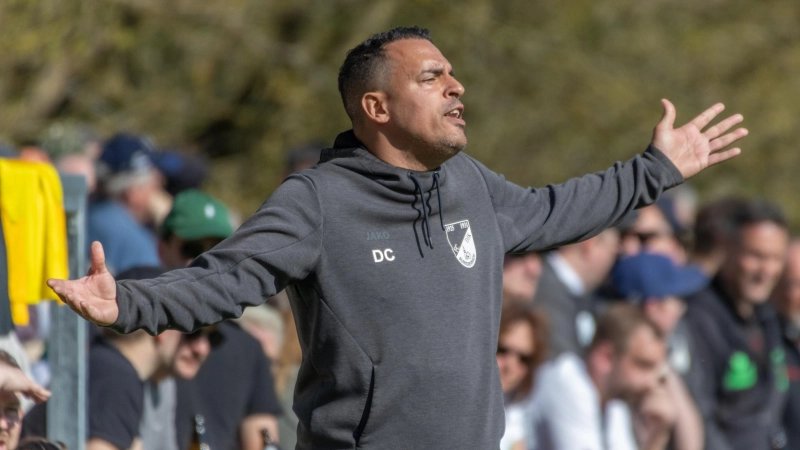 Duane-Carl Collins (in der vergangenen Saison beim FC/DJK Burgoberbach) wechselt innerhalb der Bezirksliga Süd als Trainer zu den Spfr Dinkelsbühl. (Foto: Markus Zahn)