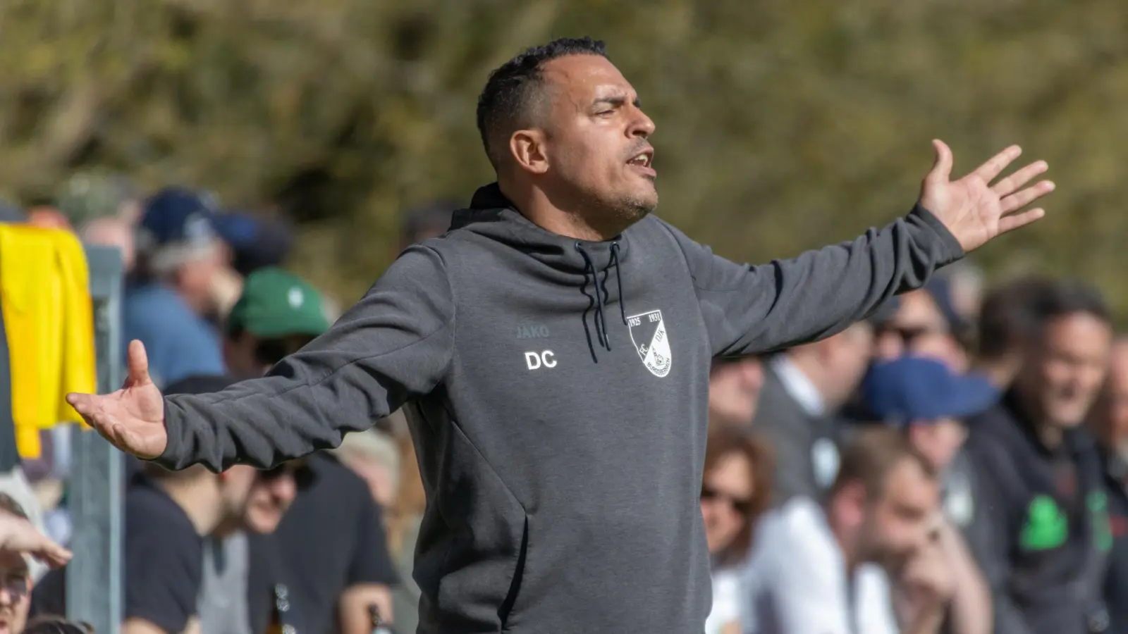 Duane-Carl Collins (in der vergangenen Saison beim FC/DJK Burgoberbach) wechselt innerhalb der Bezirksliga Süd als Trainer zu den Spfr Dinkelsbühl. (Foto: Markus Zahn)