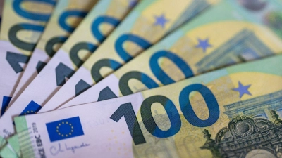 Eine Sonderzahlung bis zu 3000 Euro steuer- und abgabenfrei haben viele Tarifbeschäftigte bereits ausgezahlt bekommen. (Foto: Monika Skolimowska/dpa)
