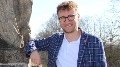 Jung und selbstbewusst: Franziska Mattmann und Marco Meier leiten mit Anfang 30 schon ihre Gemeinden in Mönchsroth und Ornbau. (Foto: Stefan Neidl)