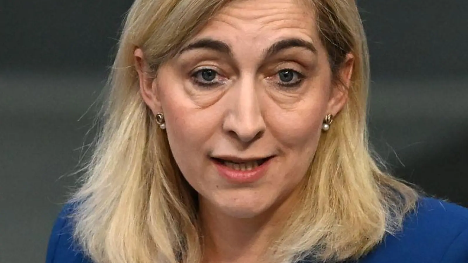 Für Gesundheitsministerin Nina Warken steht ein Jobwechsel an. (Archivbild) (Foto: Elisa Schu/dpa)