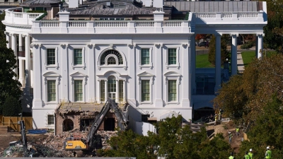 Nach Angaben des Weißen Hauses wurden alle historischen Elemente aus dem Ostflügel dokumentiert und eingelagert. (Foto: Jacquelyn Martin/AP/dpa)