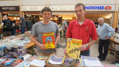Haben die Comic-und Figurenbörse vor 35 Jahren ins Leben gerufen: Michael Hauer (links) und Andreas Utschig. (Foto: Paul Wiese)