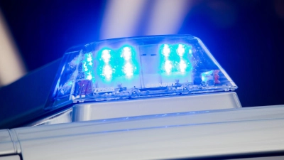 Einheiten des Landeskriminalamts und ein Spezialeinsatzkommando durchsuchten die Wohnung. (Symbolbild) (Foto: Rolf Vennenbernd/dpa)