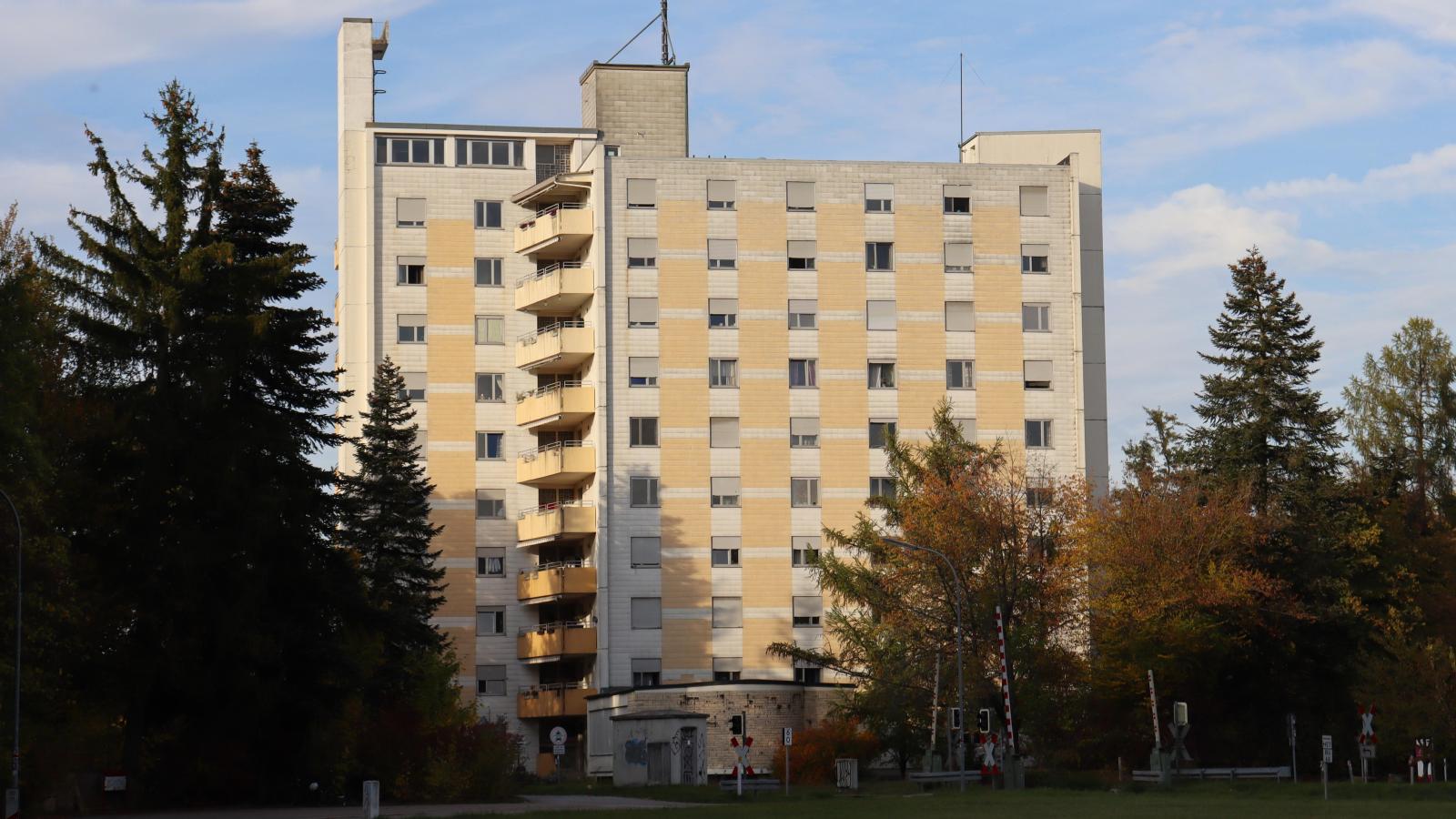 Gefahr für Leben und Gesundheit: 40 Apartments in Neuendettelsau geräumt