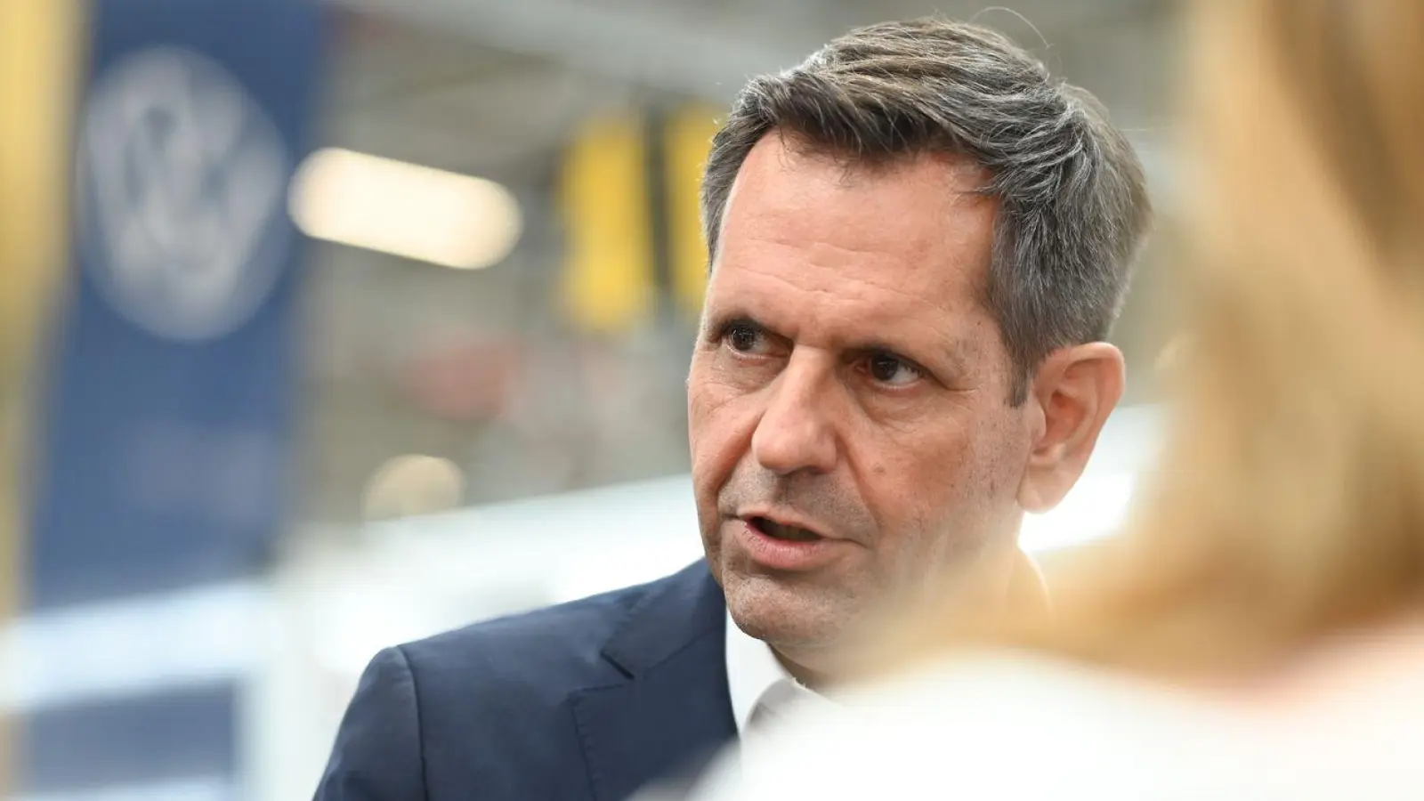 Niedersachsen hält 20 Prozent der Stimmrechte im VW-Konzern. Ministerpräsident Lies sitzt für das Land im Aufsichtsrat. (Archivbild) (Foto: Lars Penning/dpa)