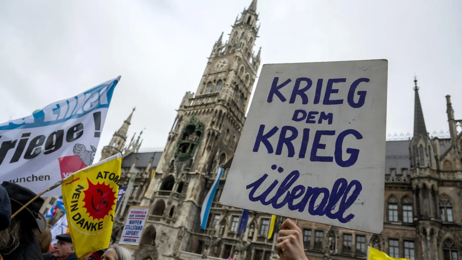 Der Karsamstag war in Bayern der Haupttag der Ostermärsche. (Foto: Stefan Puchner//dpa)